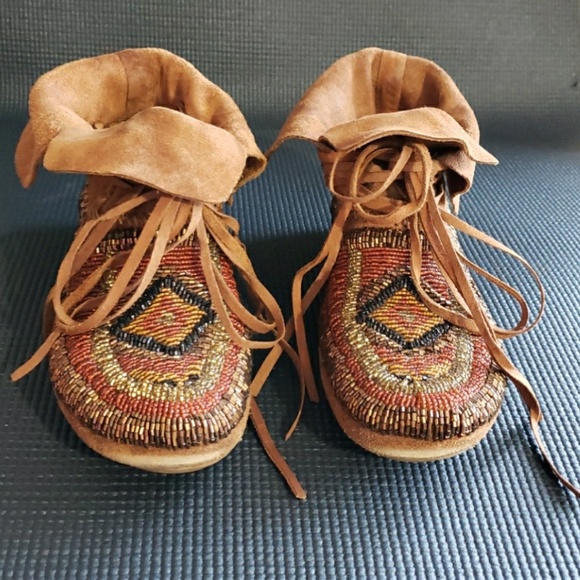 House of Harlow 1960 Shoes - House of Harlow Beaded Moccasin Boots Size 7